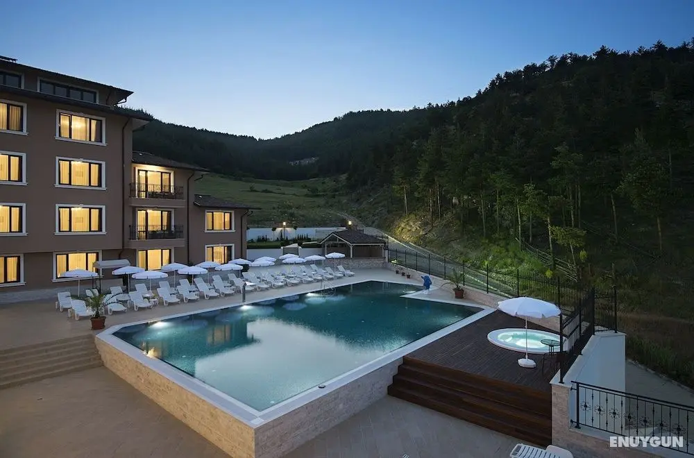 Park Hotel & SPA Vella Hills - Havuz