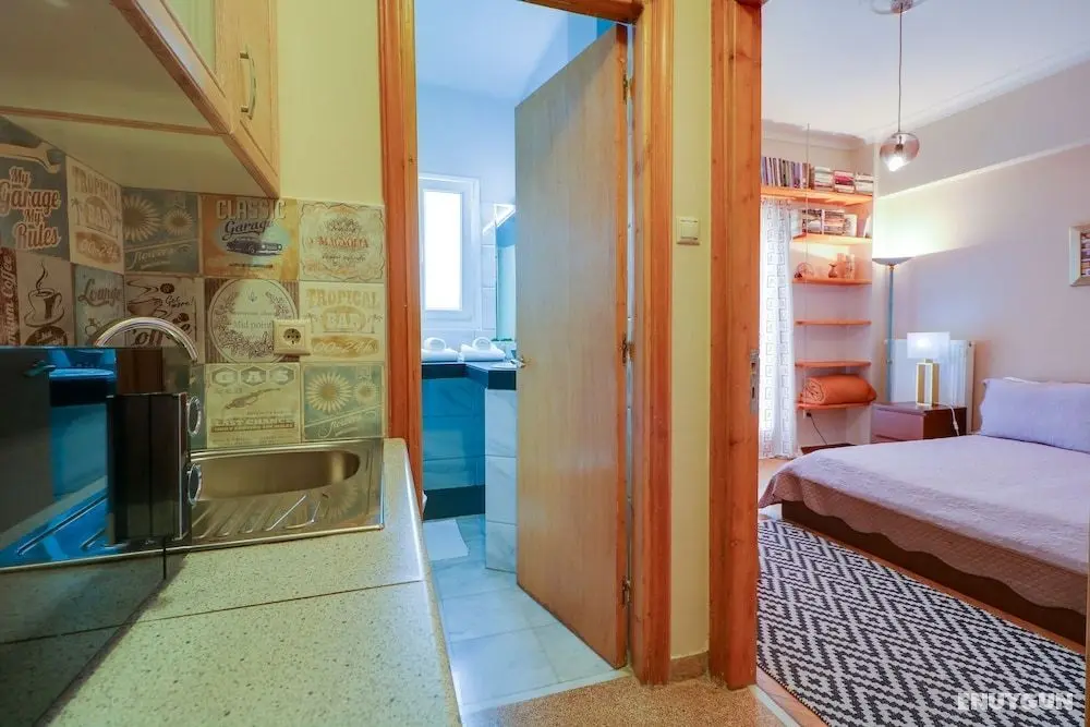 Parliament Syntagma Apartment by Living-Space - Öne Çıkan Resim
