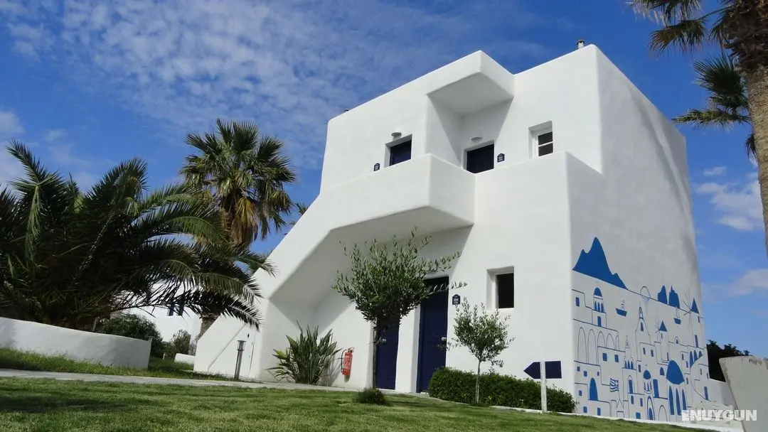 Paros Bay - Genel