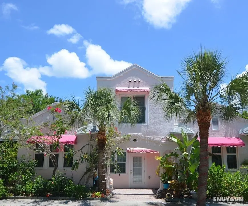 Pass-a-Grille Beach Historic Spanish Triplex - Öne Çıkan Resim