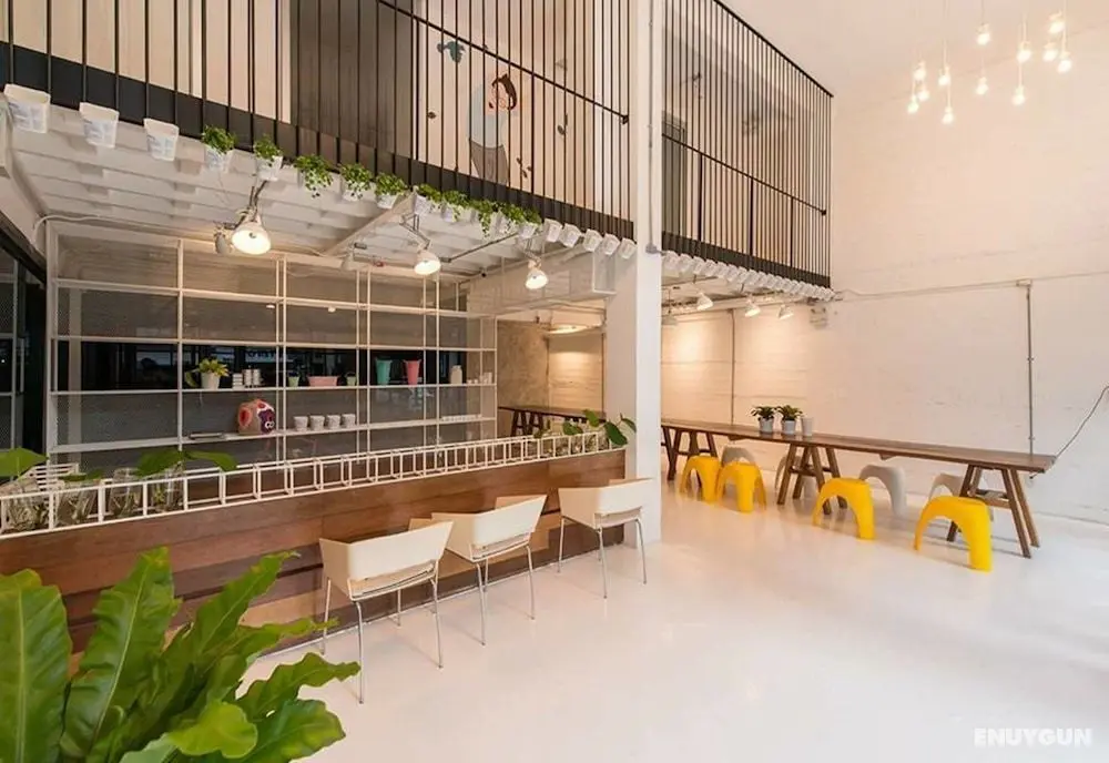 Pastel House - Adults Only - Öne Çıkan Resim