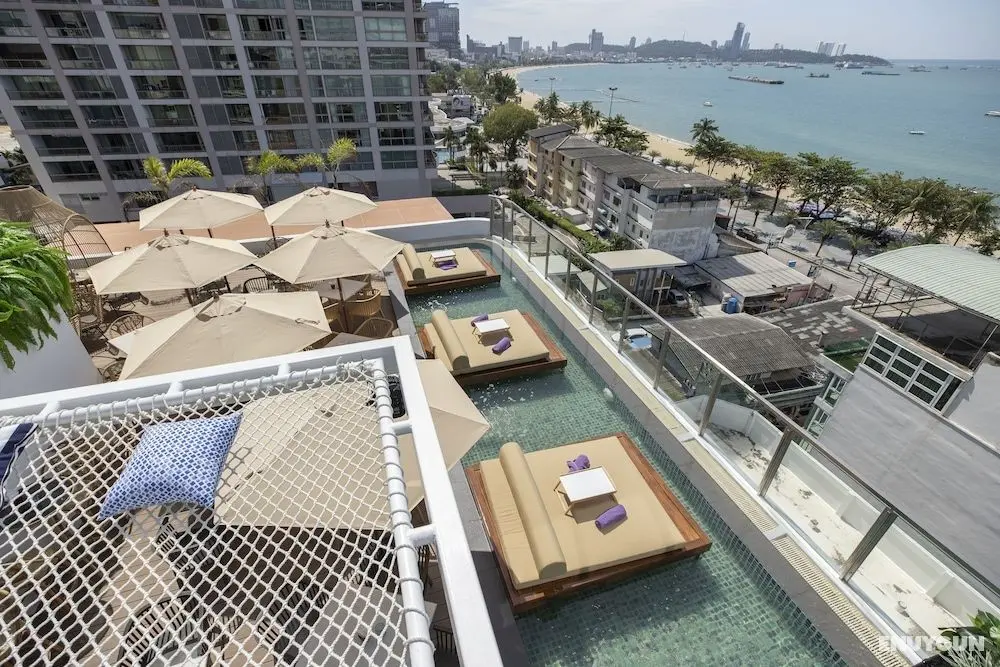 Pattaya Sea View Hotel - Yerinde Yemek