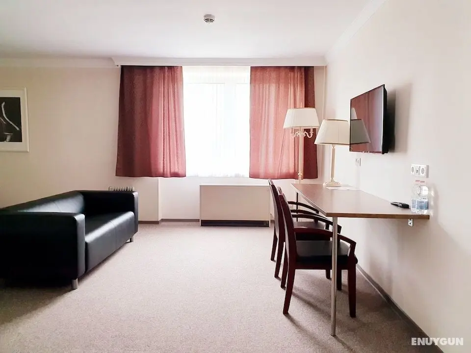 Hotel Pause - Öne Çıkan Resim