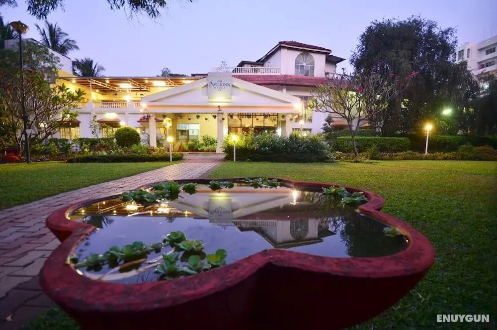The Pavillion Hotel - Konum Öne Çıkanlar
