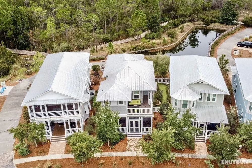 Pearl by Avantstay Idyllic Seaside Getaway w/ 2 Large Decks & Lush Garden - İç Mekan