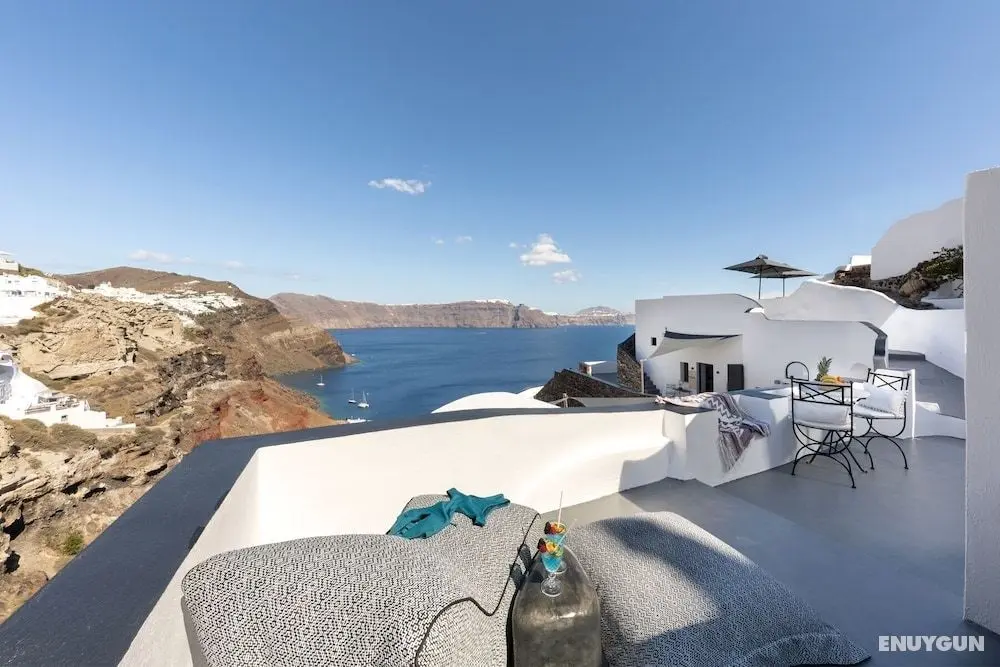 Pearl of Caldera Oia Boutique Hotel - Oda Manzaraları