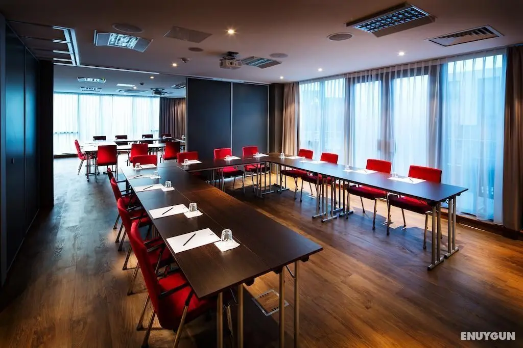 Pentahotel Birmingham - Genel