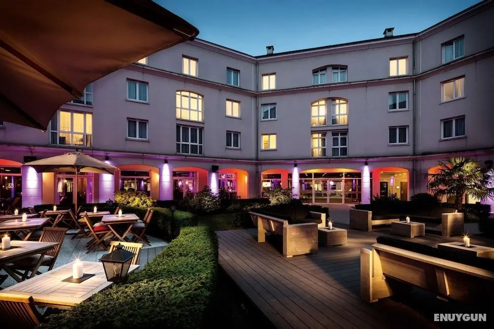 pentahotel Paris Charles de Gaulle Airport - Dış Mekanlar