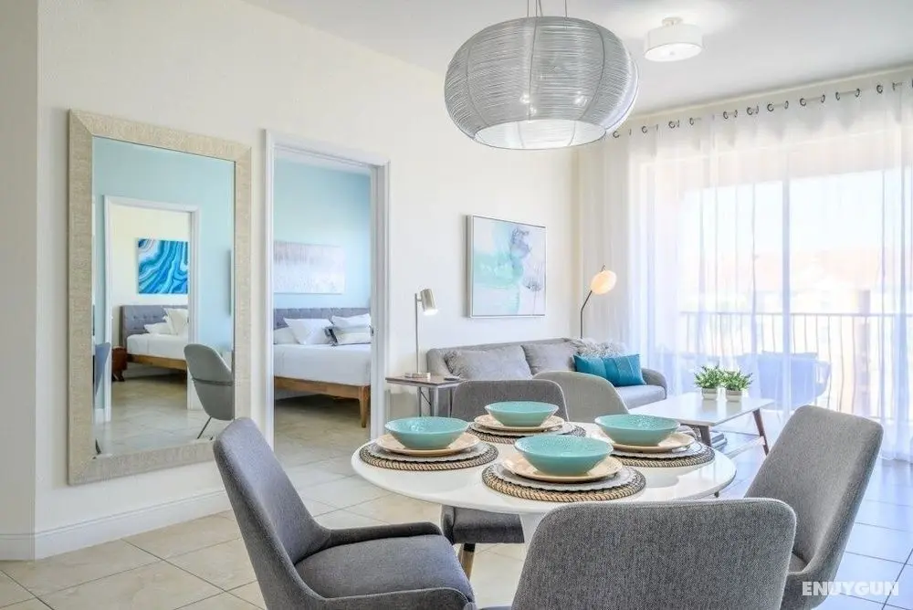 Penthouse Gem. All New! 3 Bedroom Condo by Redawning - Öne Çıkan Resim