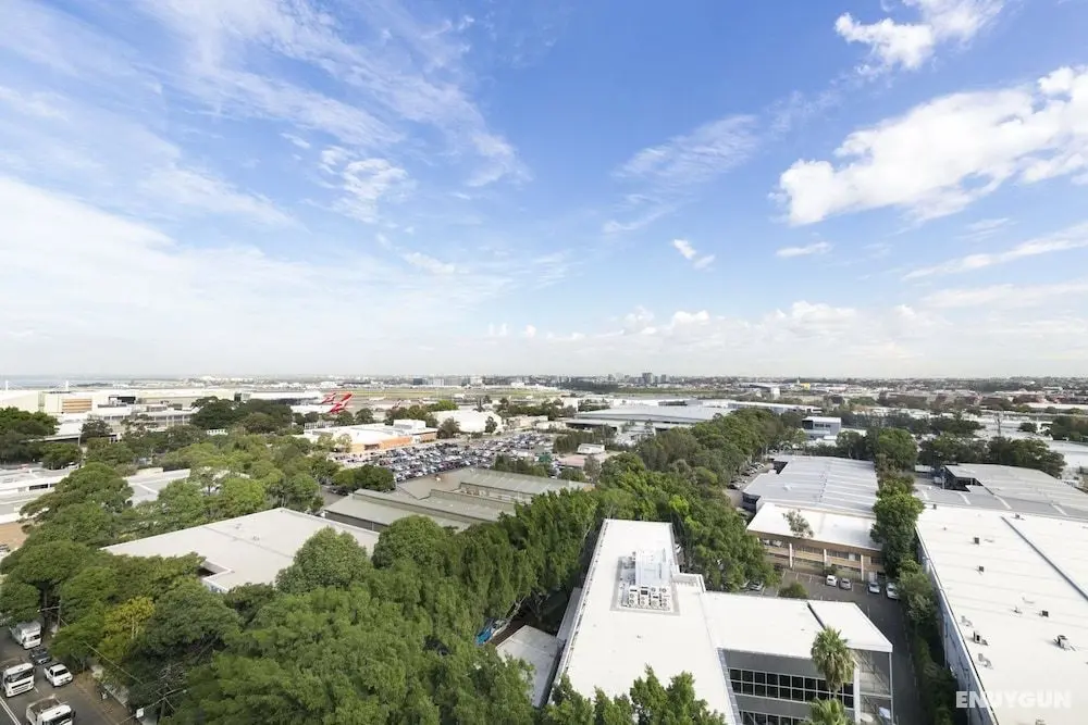 Penthouse near Airport & CBD - Konum Öne Çıkanlar