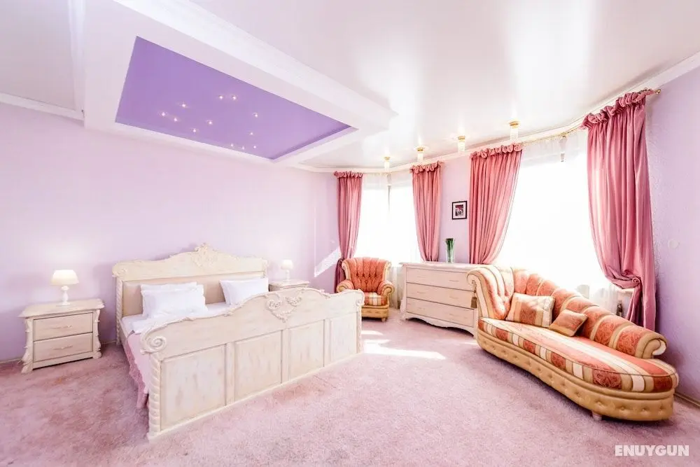 Penthouse Voykovskaya. 2 levels. 6 rooms. 330 sqm - Öne Çıkan Resim