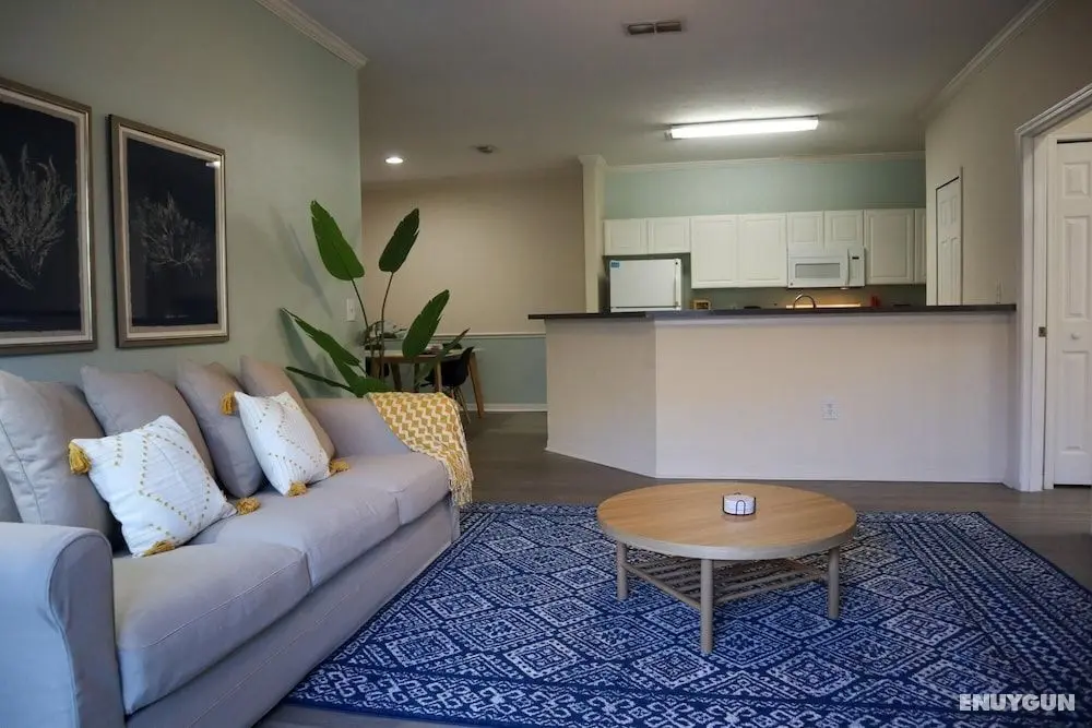 Perfect Amenities and Perfect Location - Oda