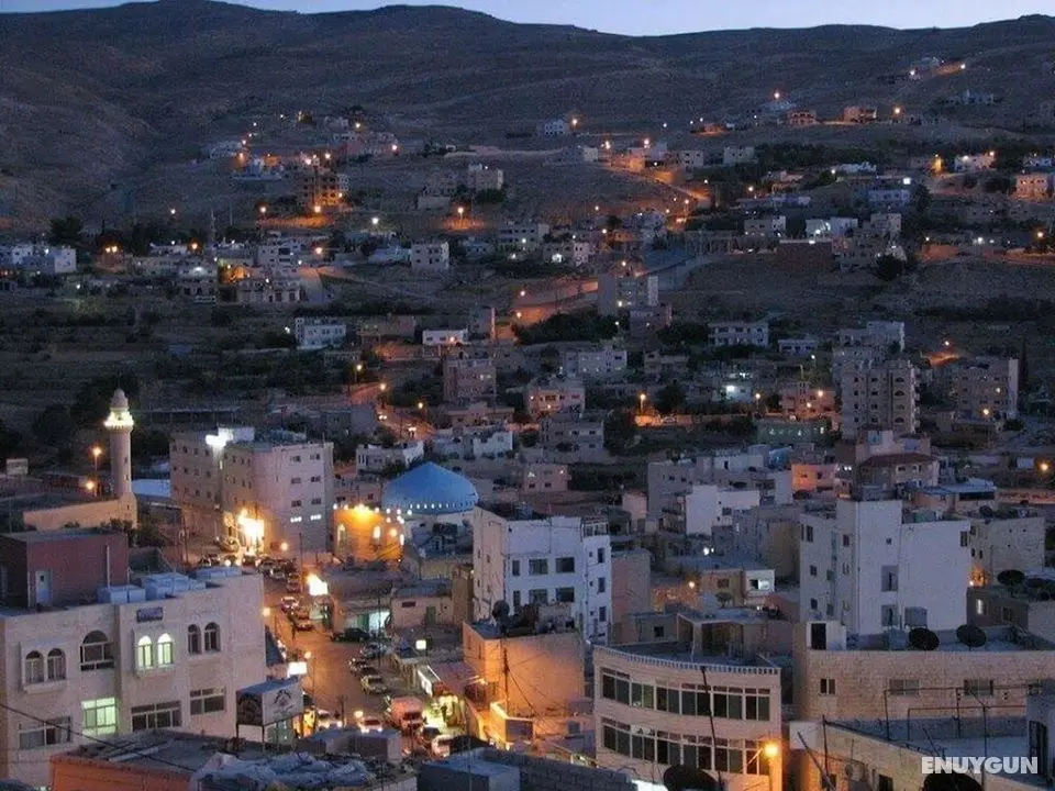 Petra Capsule Hostel - Dış Mekan