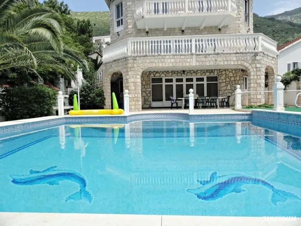 Petrovac Villa With Pool - Öne Çıkan Resim