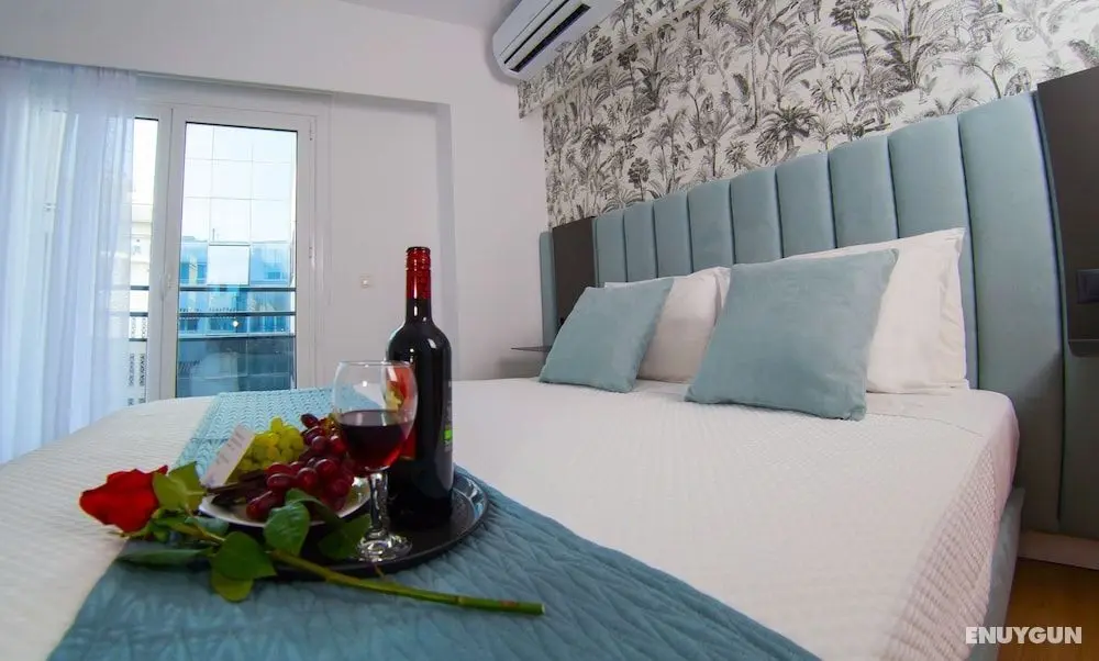 Phaedrus Living Modern Kriel Suites 103 - Oda