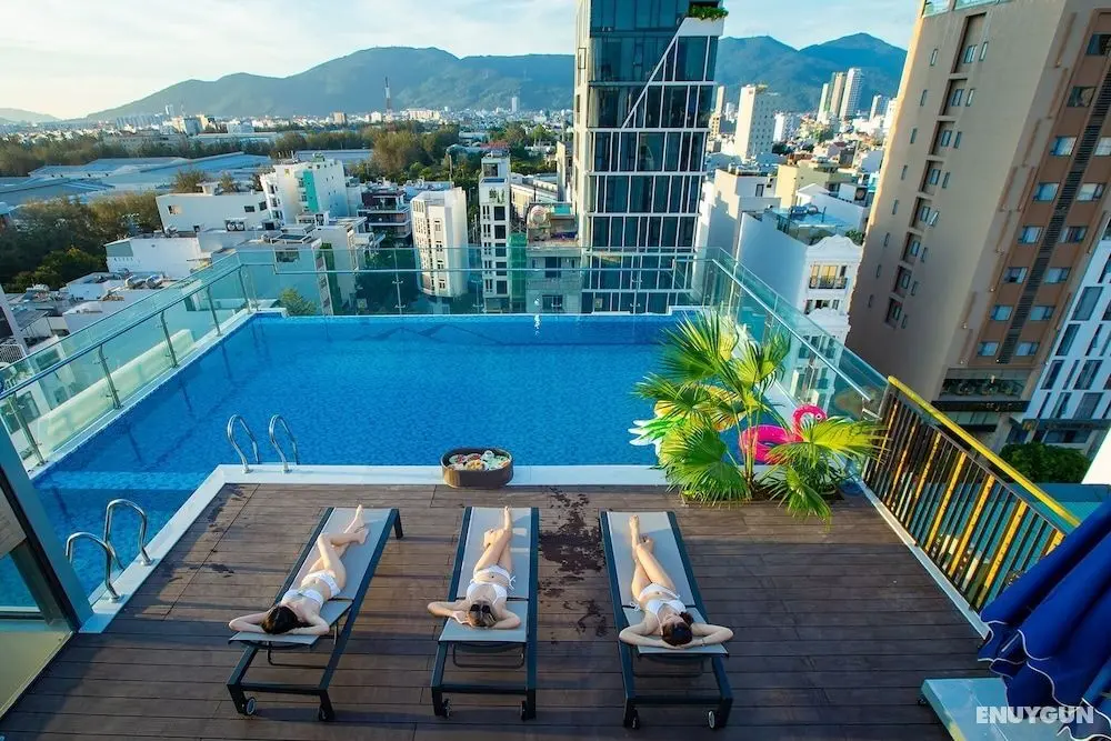Pharaoh Boutique Hotel Danang - Havuz