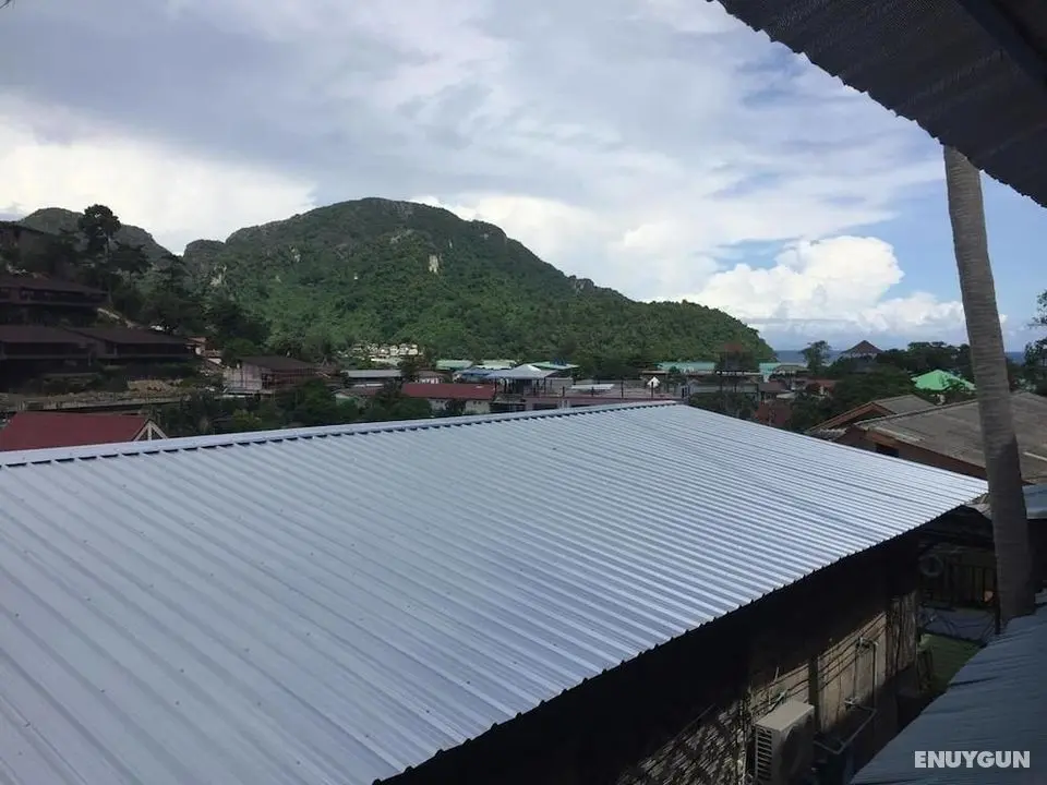 Phi Phi Scenery Guesthouse - Konum Öne Çıkanlar
