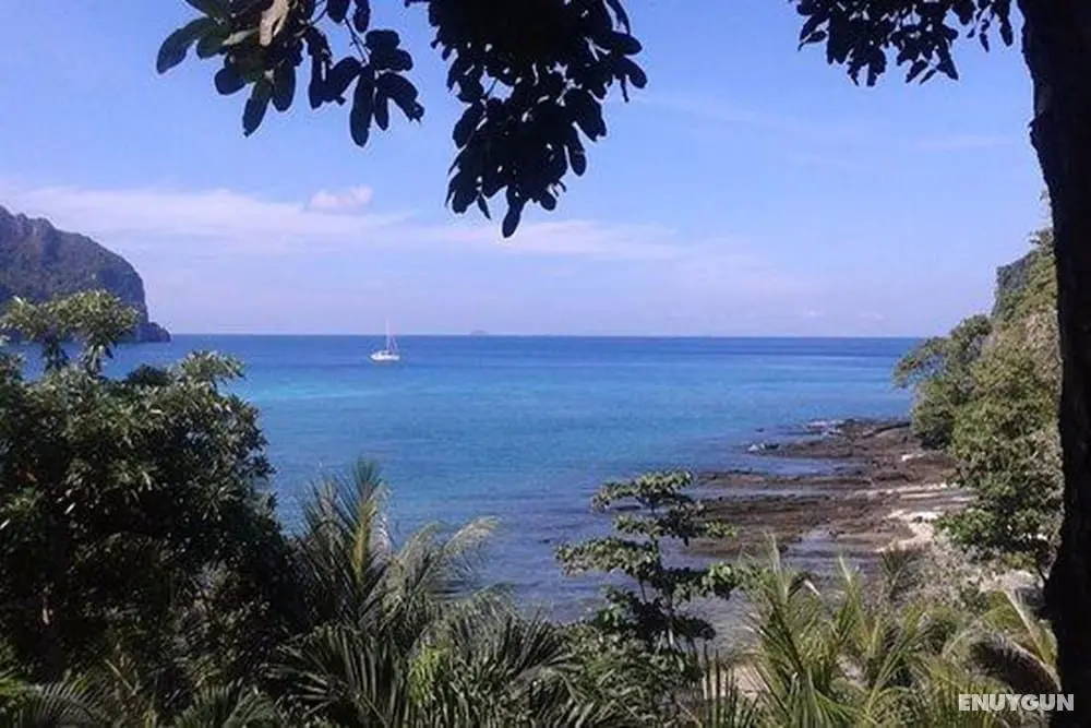 Phi Phi Sunset Bay Resort - Konum Öne Çıkanlar