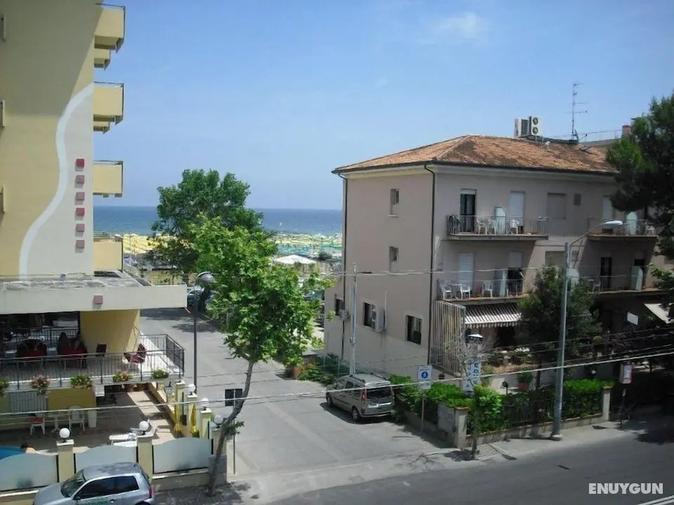 Hotel Piccari - Konum Öne Çıkanlar