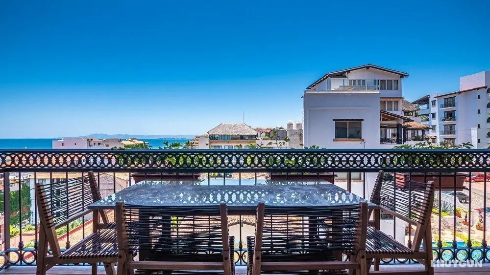Pier 57-403 - Pier 57 Romantic Zone Ocean Views 2 Bedroom 2 - Oda