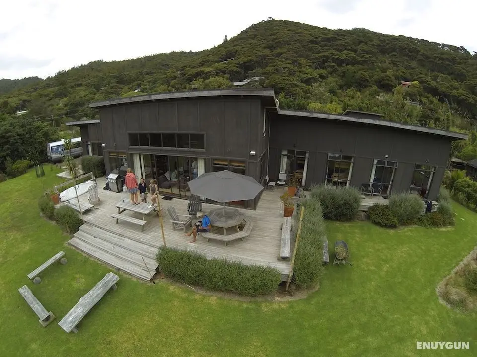 Piha Beachstay - Hostel - Dış Mekan