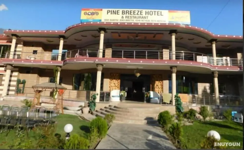 Hotel Pine Breeze And Restaurant - Dış Mekan