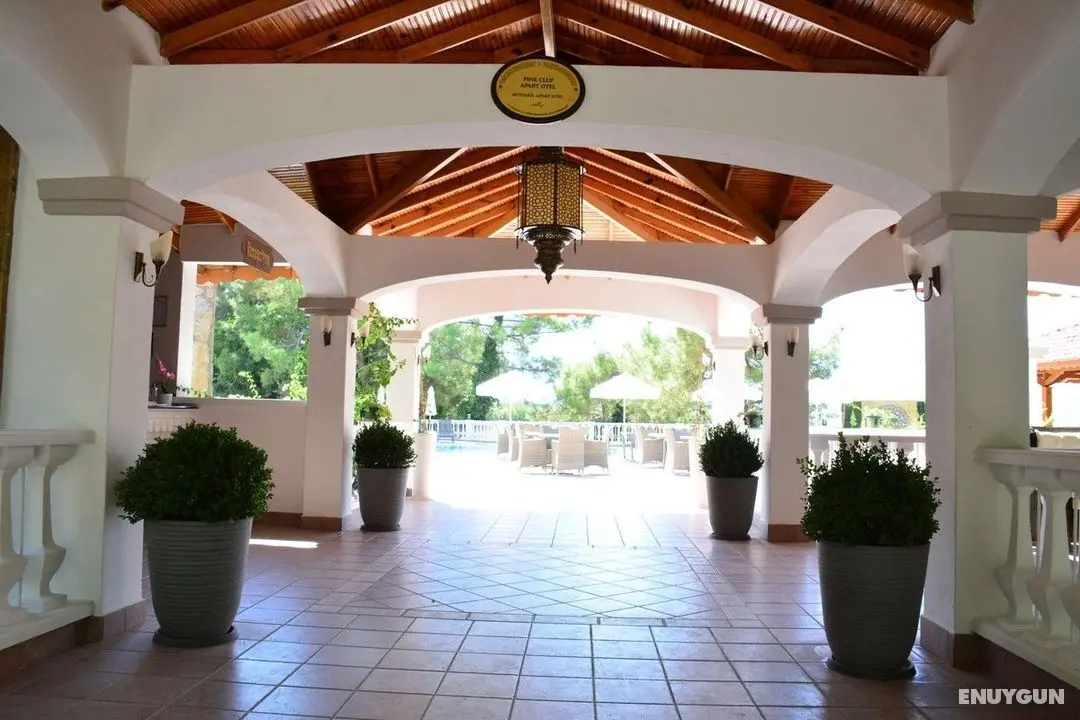 Pine Club Boutique Hotel Spa Kuşadası - Lobi