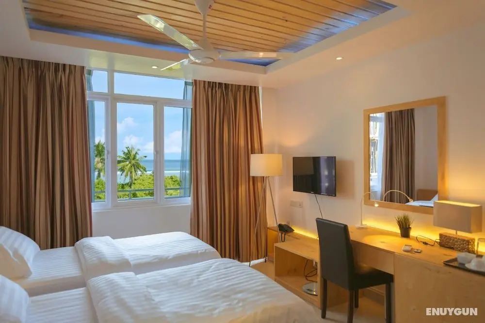 Pine Lodge Maldives - Öne Çıkan Resim