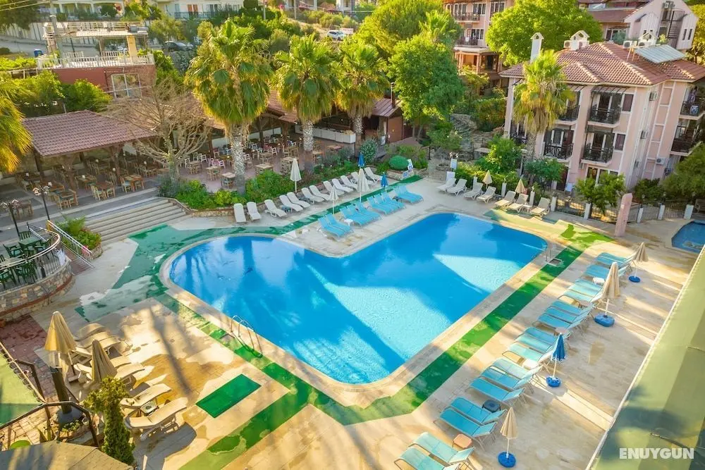 Pink Palace Hotel - Öne Çıkan Resim