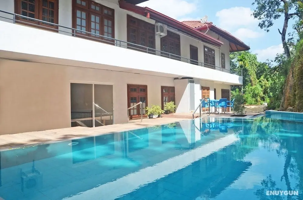 The Pinnacle Fine Accommodation - Havuz
