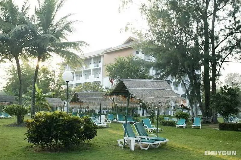 Pinnacle Grand Jomtien Resort & Beach Club - Genel