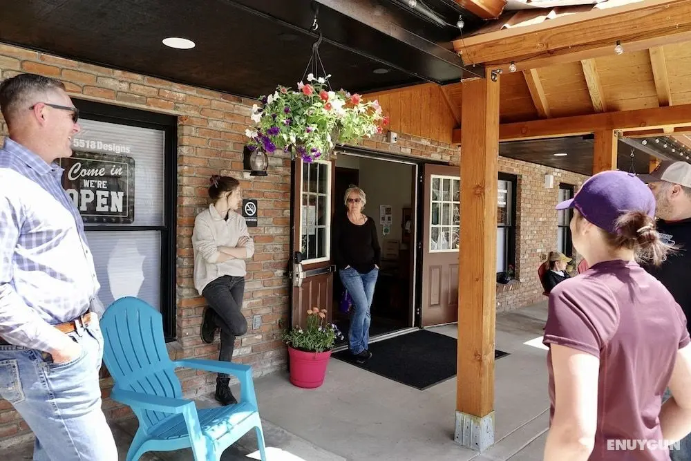 Pintler's Portal Hostel - Öne Çıkan Resim