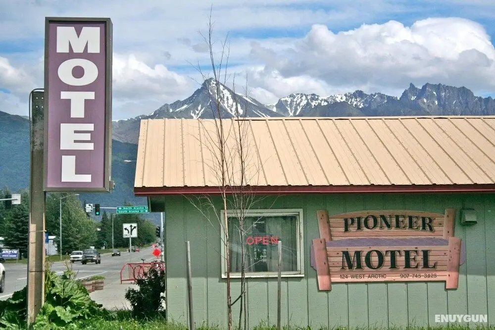 The Pioneer Motel - Dış Mekan