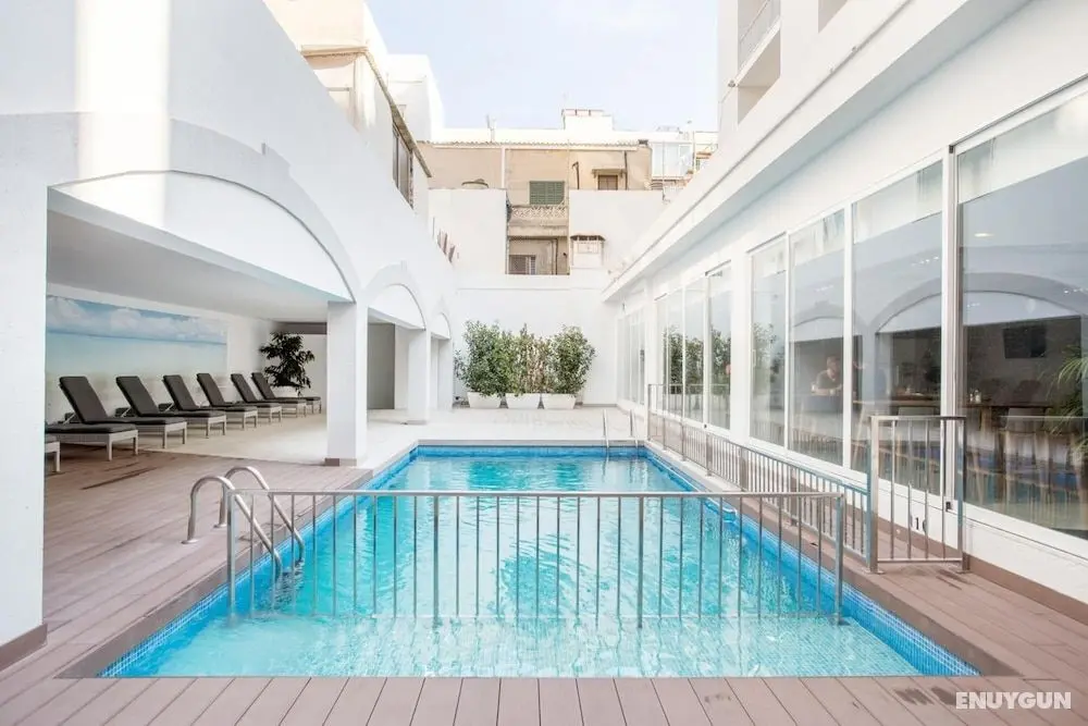 Planet One Hotel - Havuz
