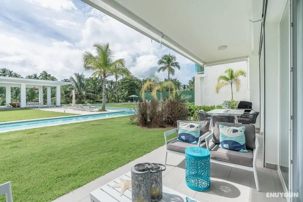 Playa Bonita Amazing Condo at Lake View - Oda