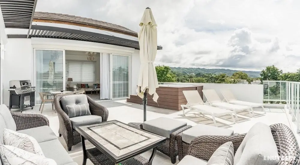 Playa Bonita Penthouse at Lake View - Oda