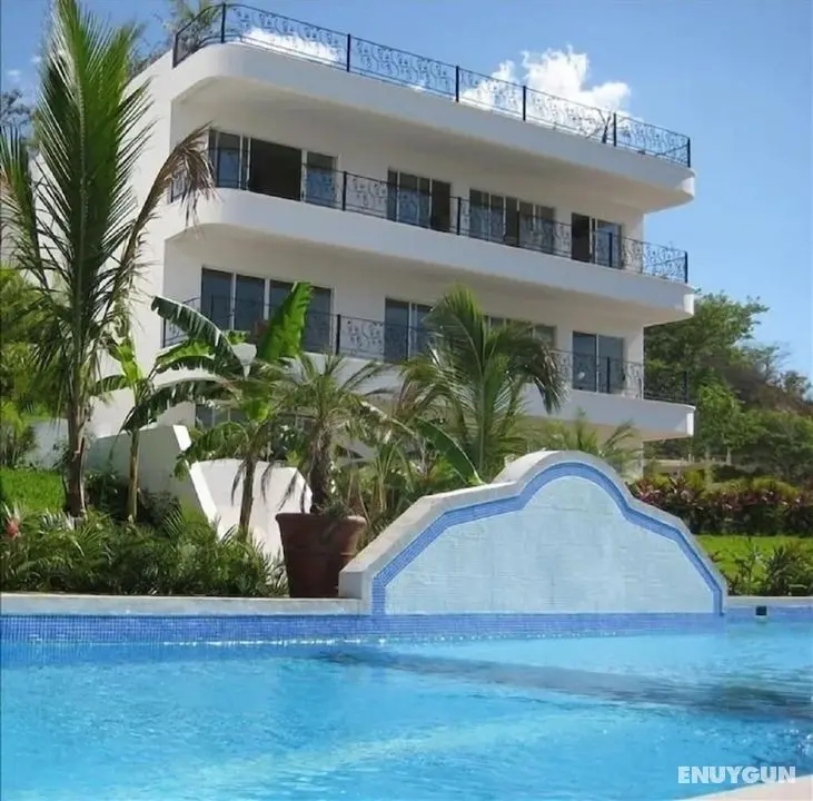 Playa Flamingo Amazing 3 BR Condo Fully Equipped - Maison Blanche - Oda