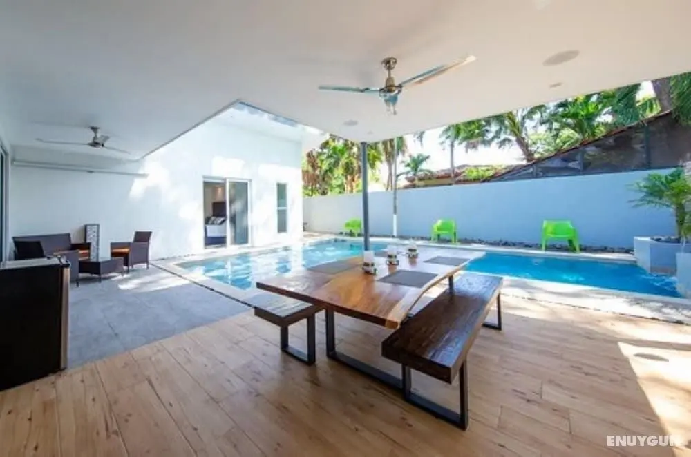 Playa Potrero Modern 3 BR Home Centrally Located - Casa Coastal Serenity - Oda