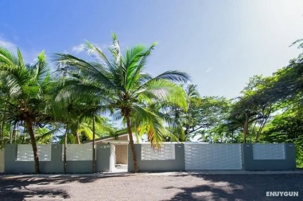 Playa Potrero Modern 3 BR Home Centrally Located - Casa Coastal Serenity - Oda