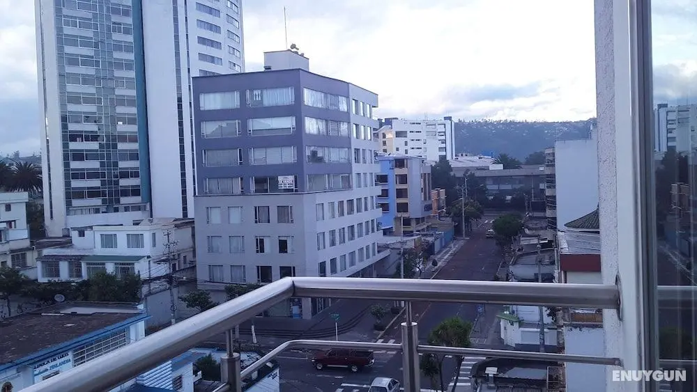 PLAZA FOCH Area - APARTMENTS with Balcony - Oda