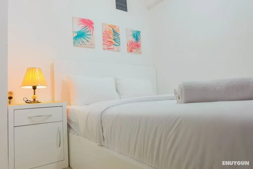 Pleasant 2BR Apartment at Bassura City near Shopping Mall - Öne Çıkan Resim