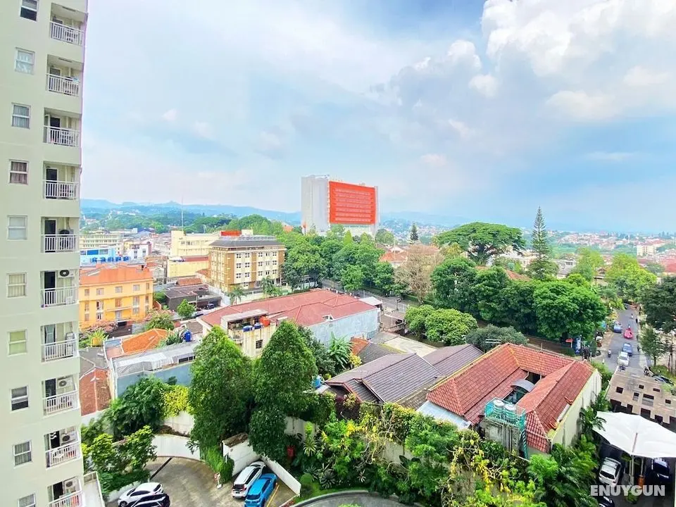 Pleasant 2Br At Apartment At Parahyangan Residence - Oda Manzaraları
