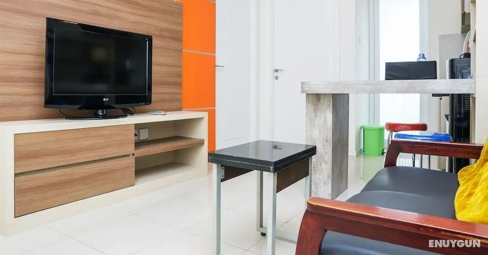 Pleasant 2BR Apartment at Parahyangan Residence - Öne Çıkan Resim