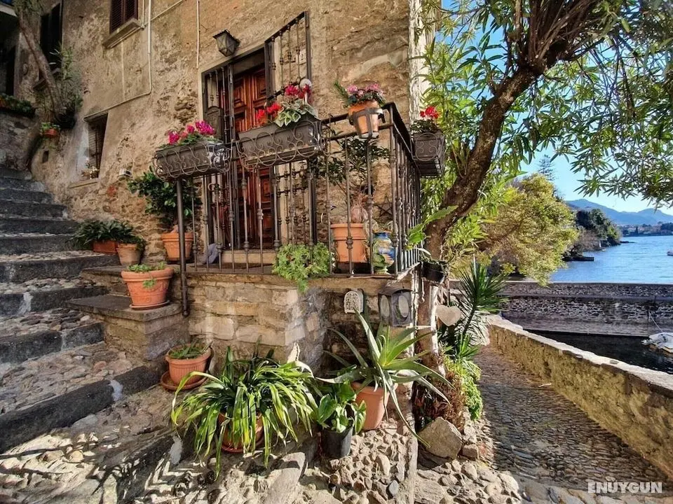 Pleasant Holiday Home in Dervio With Garden - Konum Öne Çıkanlar