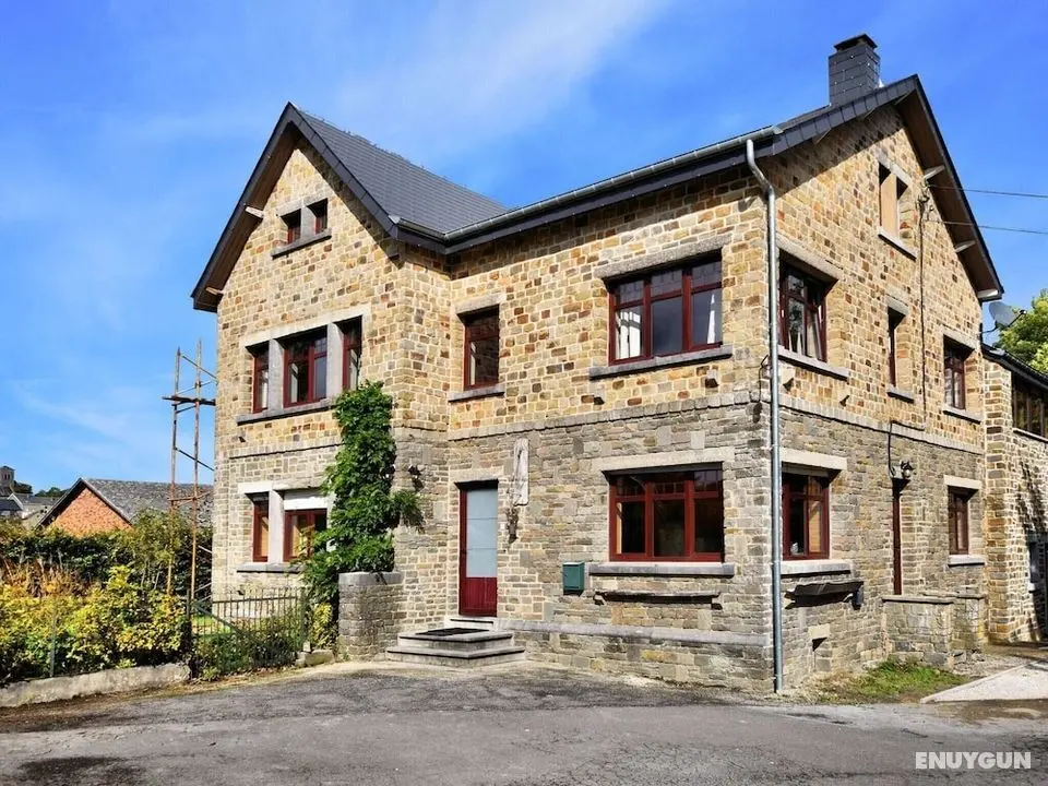 Pleasant Holiday Home in Erezée Ardennes with Hot Tub, Sauna - Öne Çıkan Resim