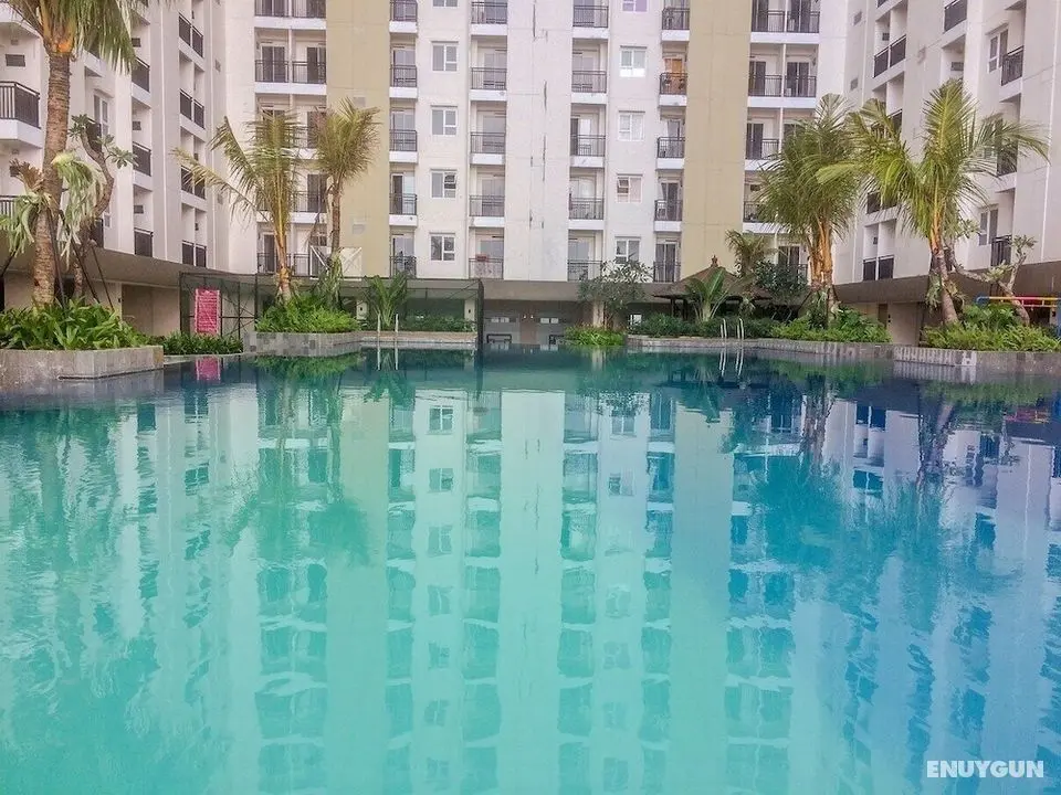 Pleasant & Trendy 2BR Apartment at Jarrdin Cihampelas near Cihampelas Walk - Havuz