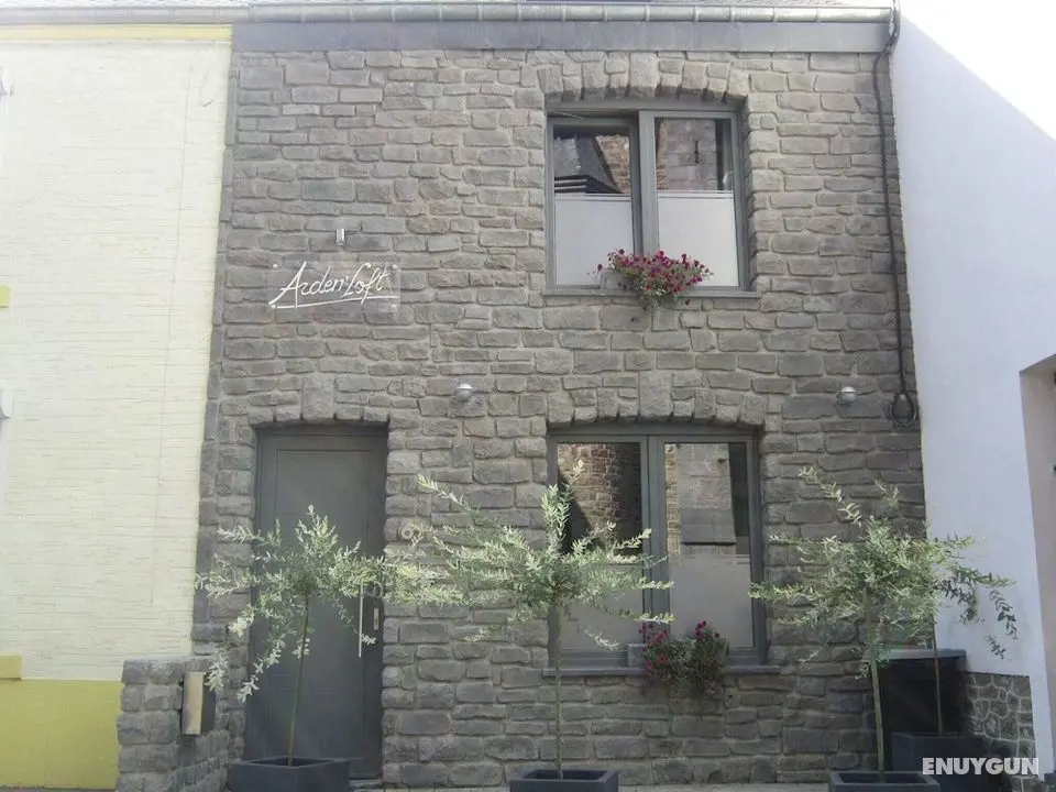 Pleasing Holiday Home in Awenne With Terrace - Öne Çıkan Resim