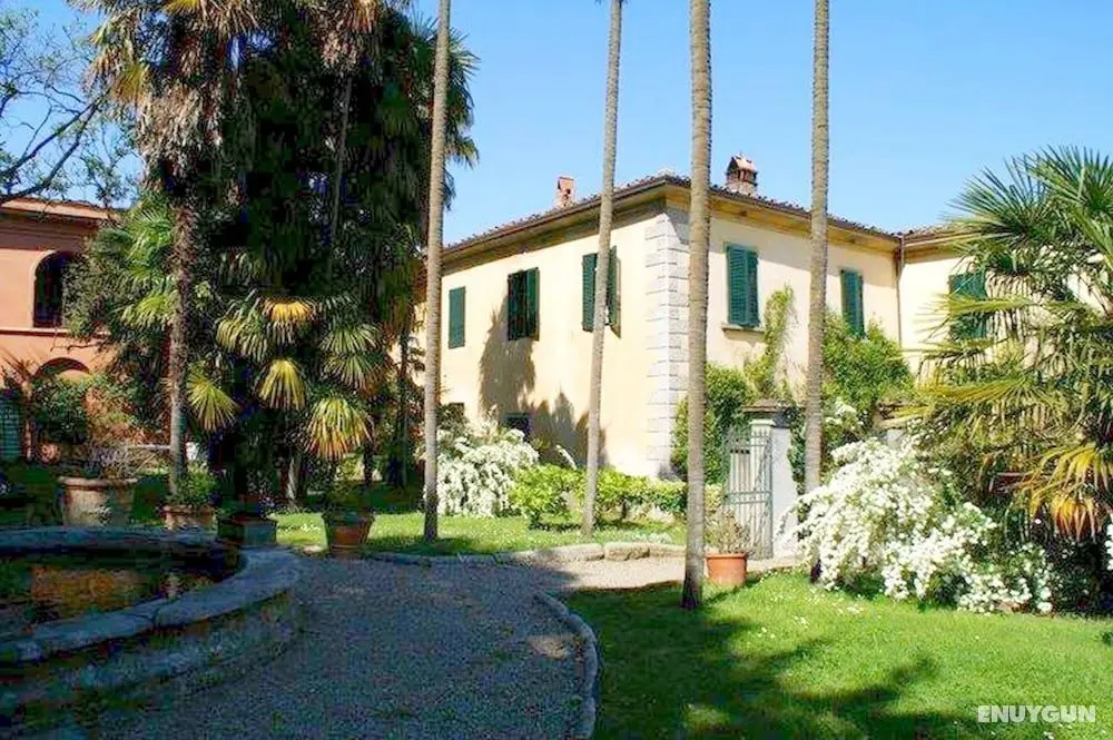 Plush Farmhouse in Bacchereto With Swimming Pool - Öne Çıkan Resim
