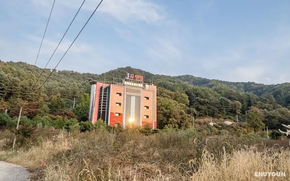 Pocheon J Hotel Self Check-in Hotel - Dış Mekan