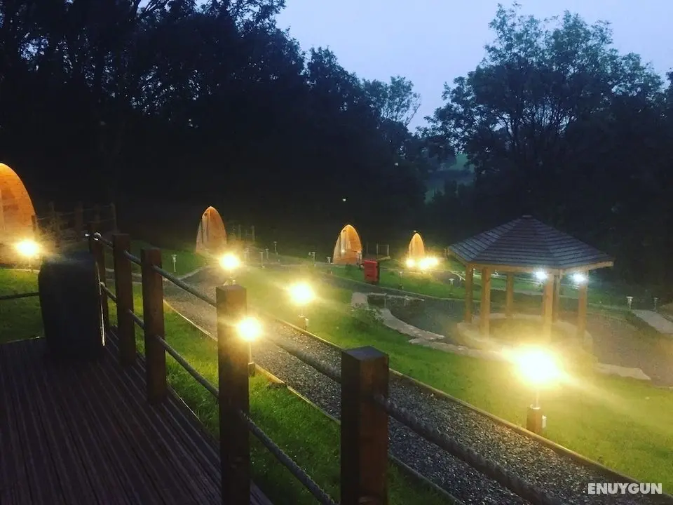 Pods @ Broadway - Öne Çıkan Resim